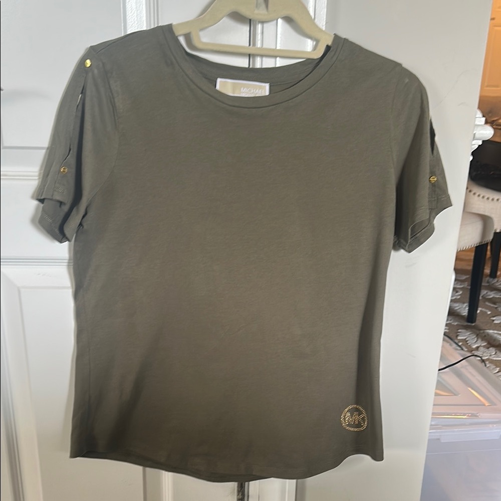 Michael Kors Green Fitted Short Split Shoulder Sleeve Tee